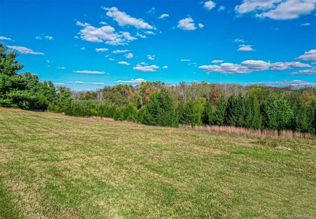 5 Spruce Hill Lane, Warwick, NY 10990