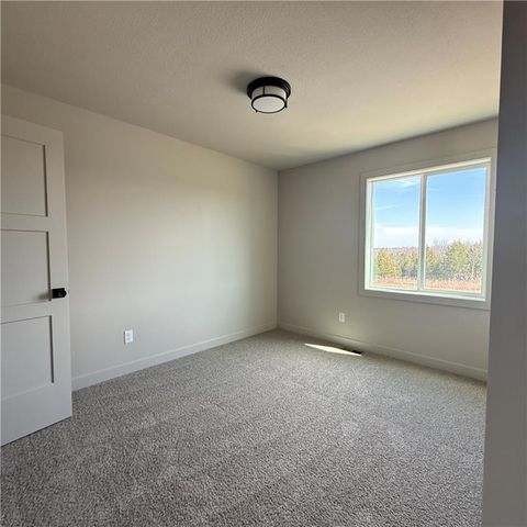 2112 SE Oak Ridge Drive, Oak Grove, MO 64075