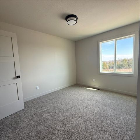 2112 SE Oak Ridge Drive, Oak Grove, MO 64075