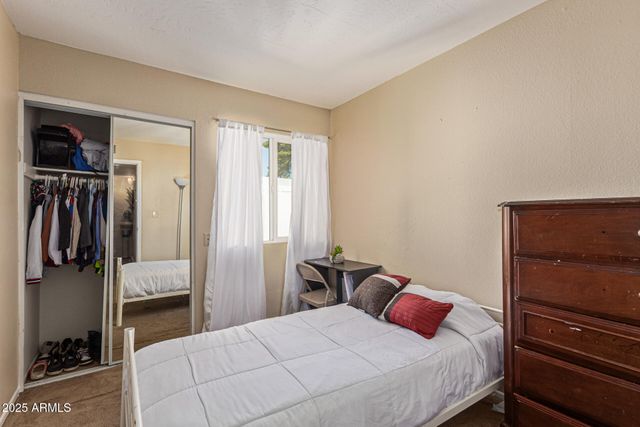 7775 W GLENN Drive 1, Glendale, AZ 85303