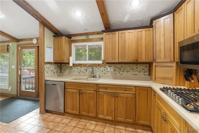 5006 Woodside Road, Dewitt, NY 13066