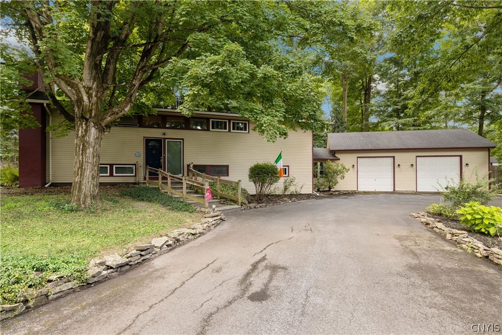 5006 Woodside Road, Dewitt, NY 13066