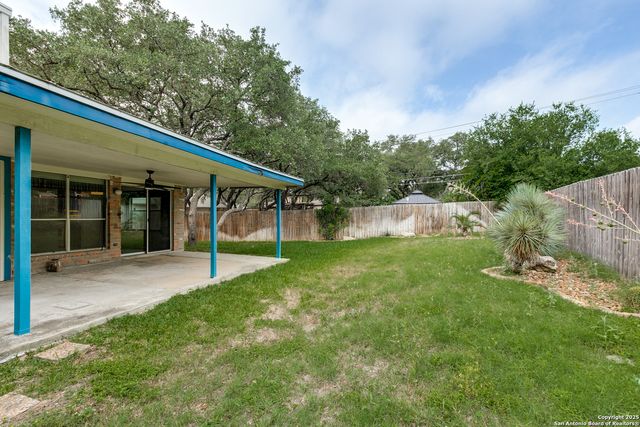 8763 Silent Oaks, San Antonio, TX 78250