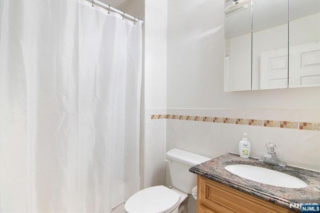 471 N Midland Avenue 10, Saddle Brook, NJ 07663