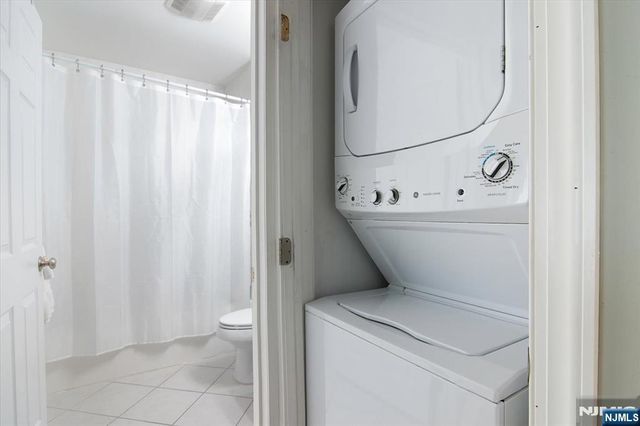 471 N Midland Avenue 10, Saddle Brook, NJ 07663