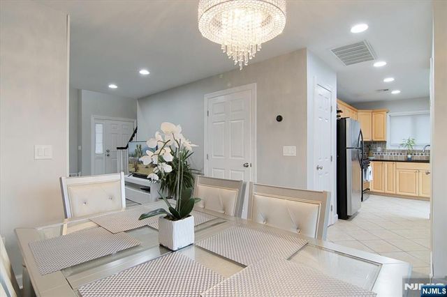 471 N Midland Avenue 10, Saddle Brook, NJ 07663