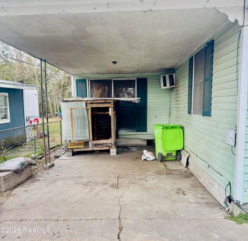 860 Landry Street, Breaux Bridge, LA 70517