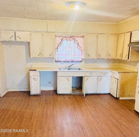 860 Landry Street, Breaux Bridge, LA 70517