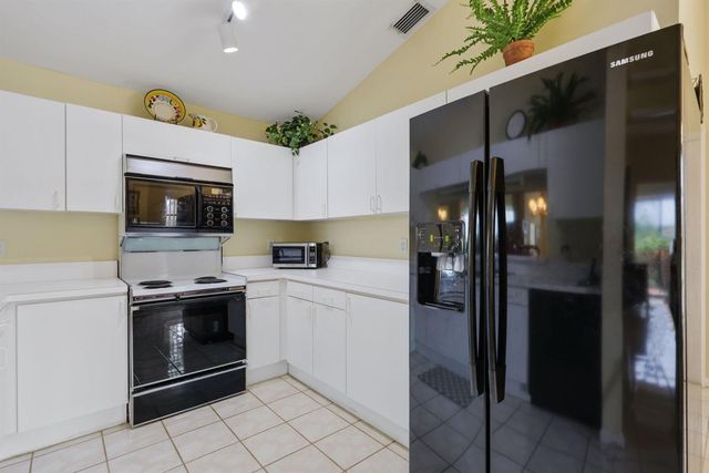 8423 Juddith Avenue, Boynton Beach, FL 33472