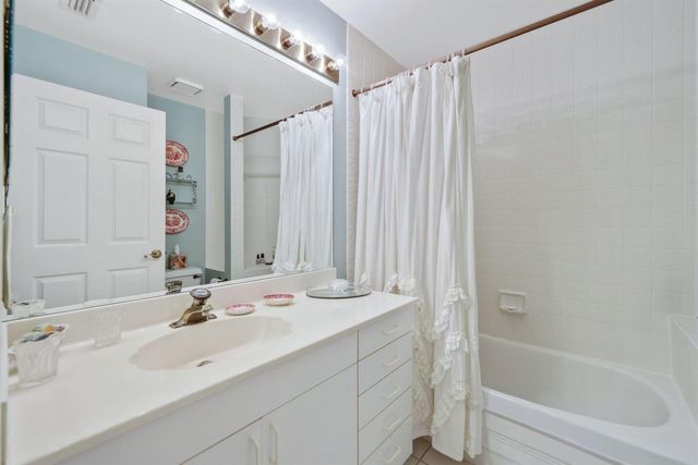 8423 Juddith Avenue, Boynton Beach, FL 33472
