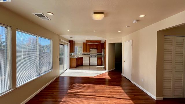 5112 Longdale Ct, Antioch, CA 94531