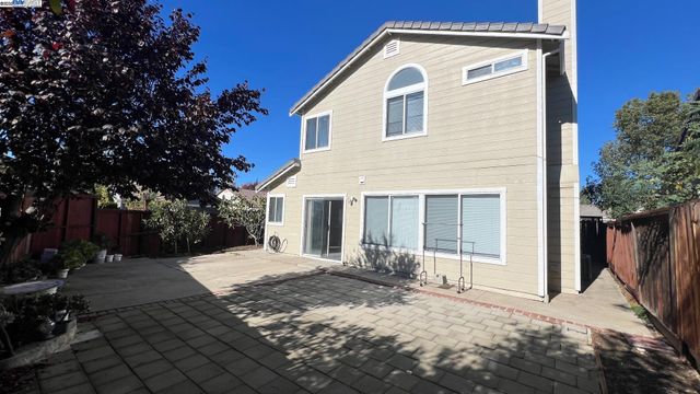 5112 Longdale Ct, Antioch, CA 94531