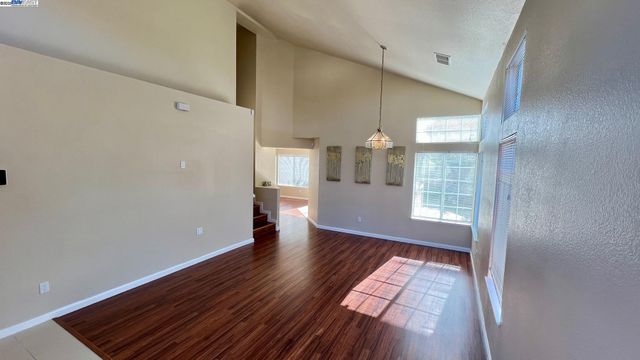 5112 Longdale Ct, Antioch, CA 94531