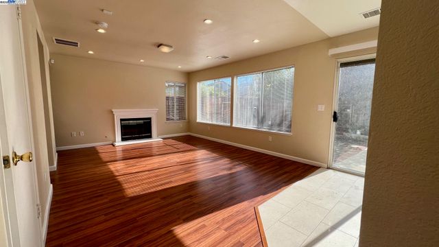 5112 Longdale Ct, Antioch, CA 94531