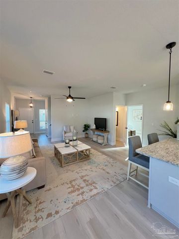 3351 Bliss Ln 6E, Cantonment, FL 32533