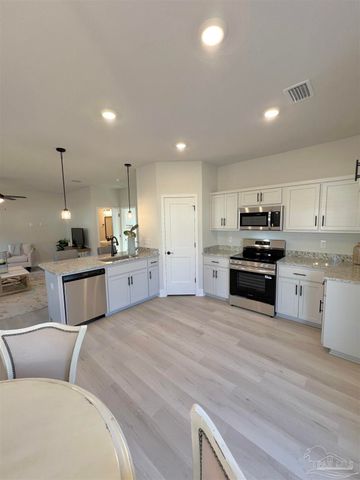 3351 Bliss Ln 6E, Cantonment, FL 32533