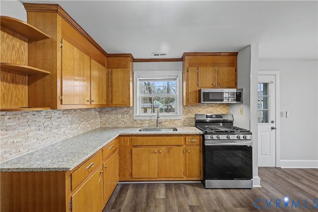 2808 Boston St, Hopewell, VA 23860