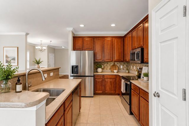 231 Xavier Street, Charleston, SC 29414