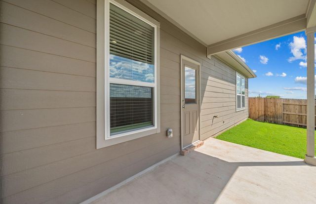 408 Kapok ST, Buda, TX 78610