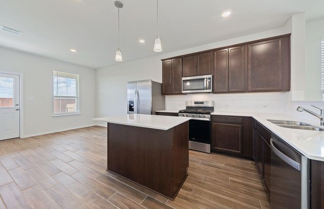 408 Kapok ST, Buda, TX 78610