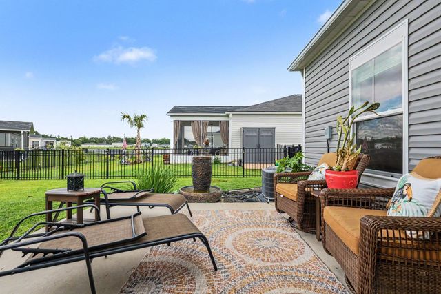 630 Watercliff Dr., Longs, SC 29568