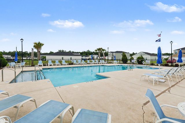 630 Watercliff Dr., Longs, SC 29568