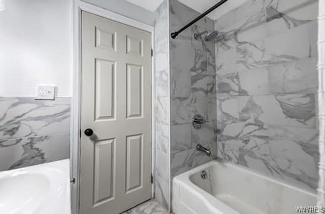 296 Burke Drive, Cheektowaga, NY 14215