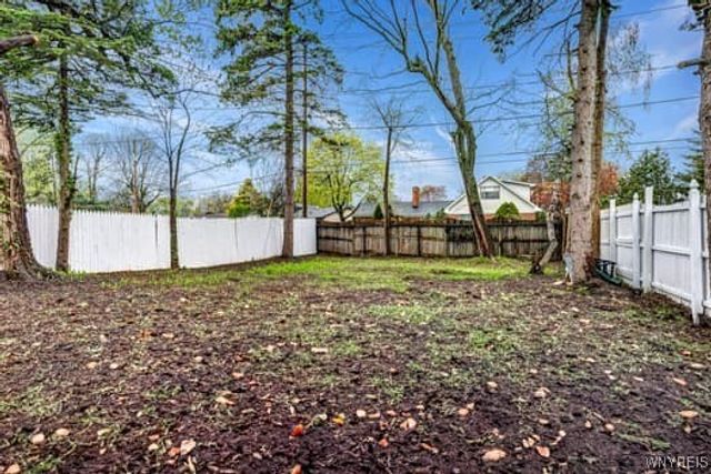 296 Burke Drive, Cheektowaga, NY 14215