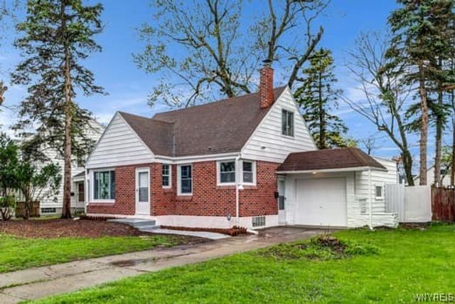 296 Burke Drive, Cheektowaga, NY 14215