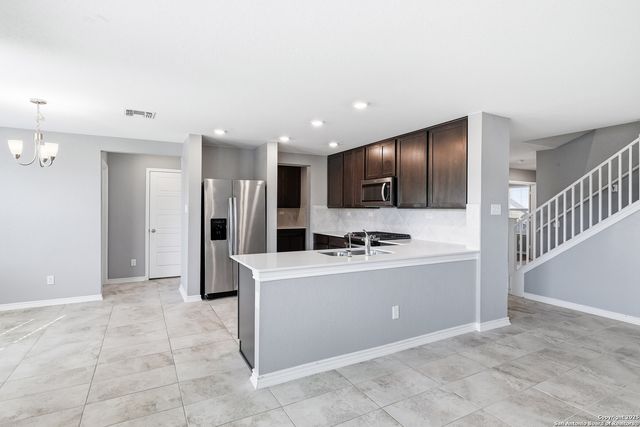 5123 Papalote Garden, Converse, TX 78109