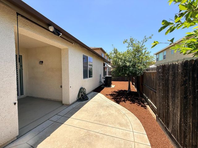 3479 N Hornet Avenue, Fresno, CA 93737