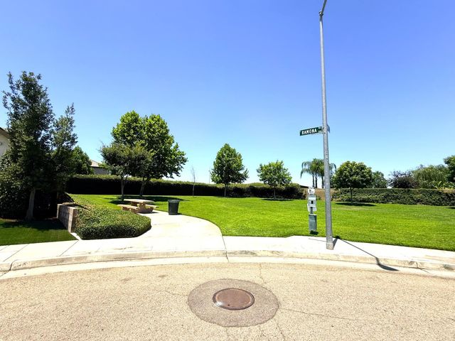 3479 N Hornet Avenue, Fresno, CA 93737
