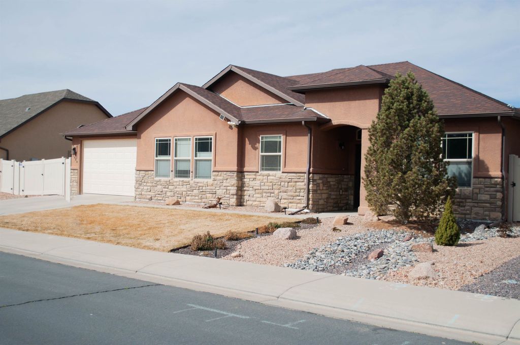 2480 Demense Avenue, Grand Junction, CO 81505