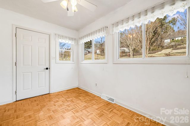 20 Ridge Cross Road, Asheville, NC 28805