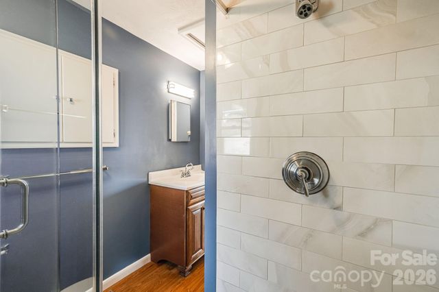 20 Ridge Cross Road, Asheville, NC 28805