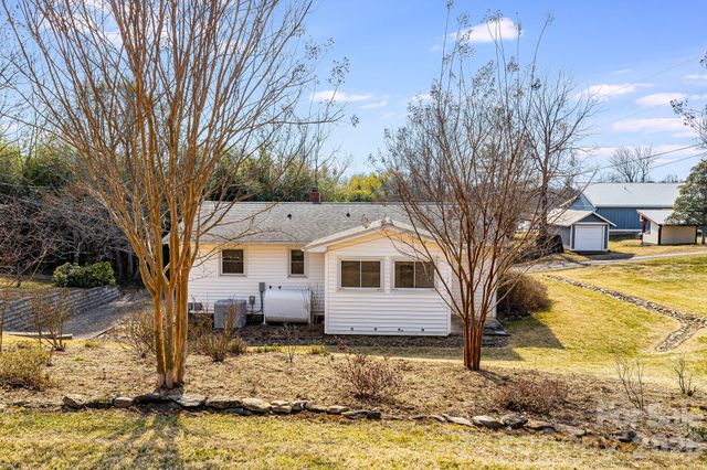 20 Ridge Cross Road, Asheville, NC 28805