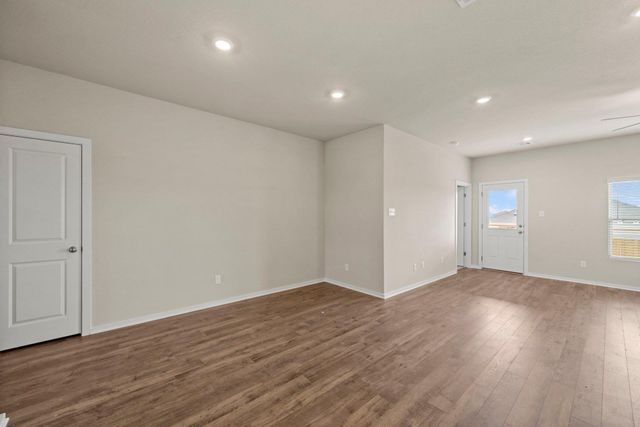 144 Wind Hill, Jarrell, TX 76537