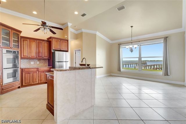 6140 River Shore CT, North Fort Myers, FL 33917