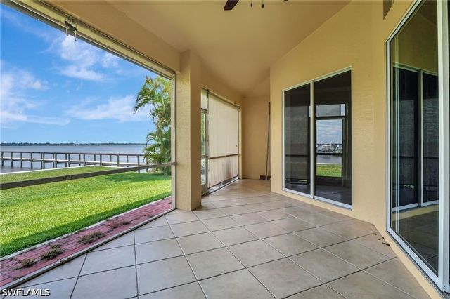 6140 River Shore CT, North Fort Myers, FL 33917