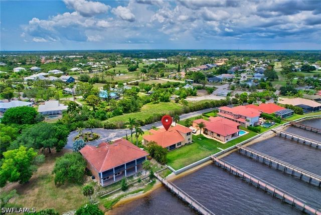 6140 River Shore CT, North Fort Myers, FL 33917
