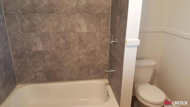 4605 Holdrege Street, Lincoln, NE 68503