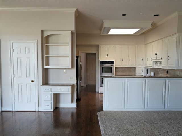 14 Winding Creek Trail, Garland, TX 75043