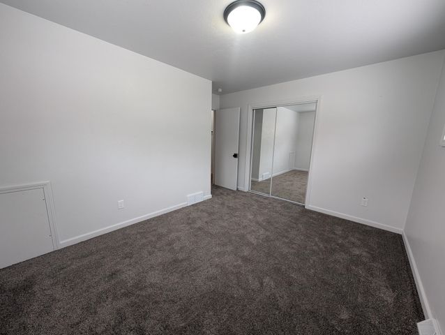 514 NE 11th Ave, Minot, ND 58703