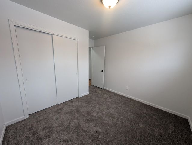 514 NE 11th Ave, Minot, ND 58703