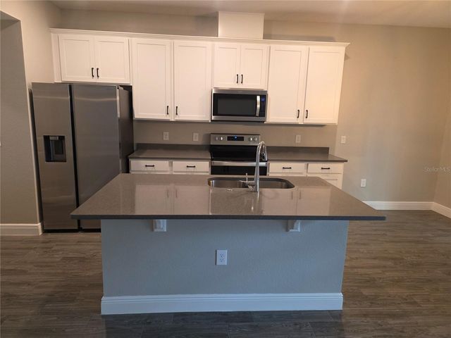 2372 SHADOWLAND LOOP, Winter Park, FL 32792