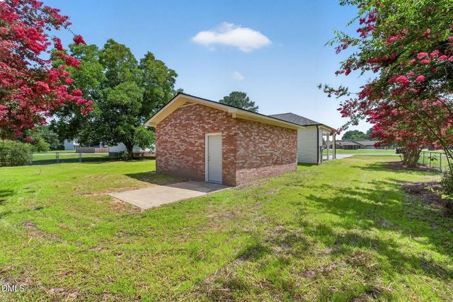 175 Tracy Lane, Dunn, NC 28334