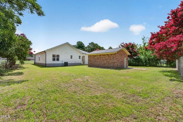 175 Tracy Lane, Dunn, NC 28334
