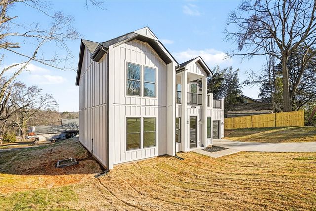 202 Pine Street, Easley, SC 29640