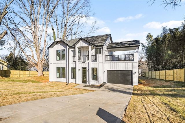 202 Pine Street, Easley, SC 29640