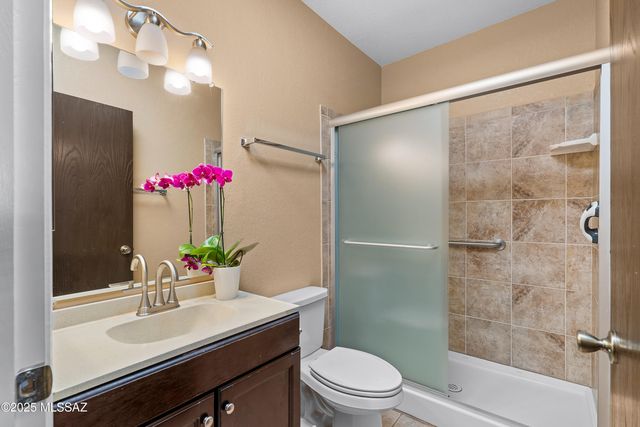 1343 W Calle Madrid, Green Valley, AZ 85622